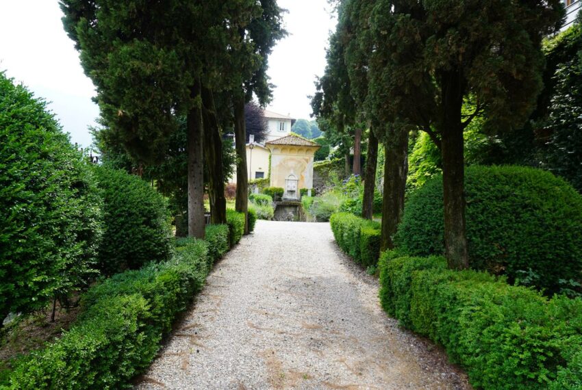 Villa d'epoca in vendita a Torno Lago di Como (1)