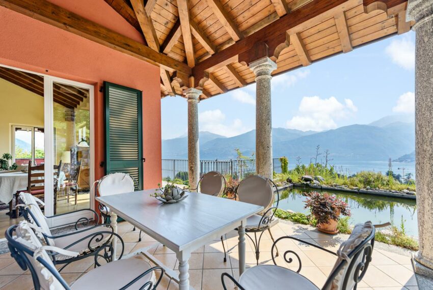 Villa in vendita sul lago di Como con giardino e piscina (12)