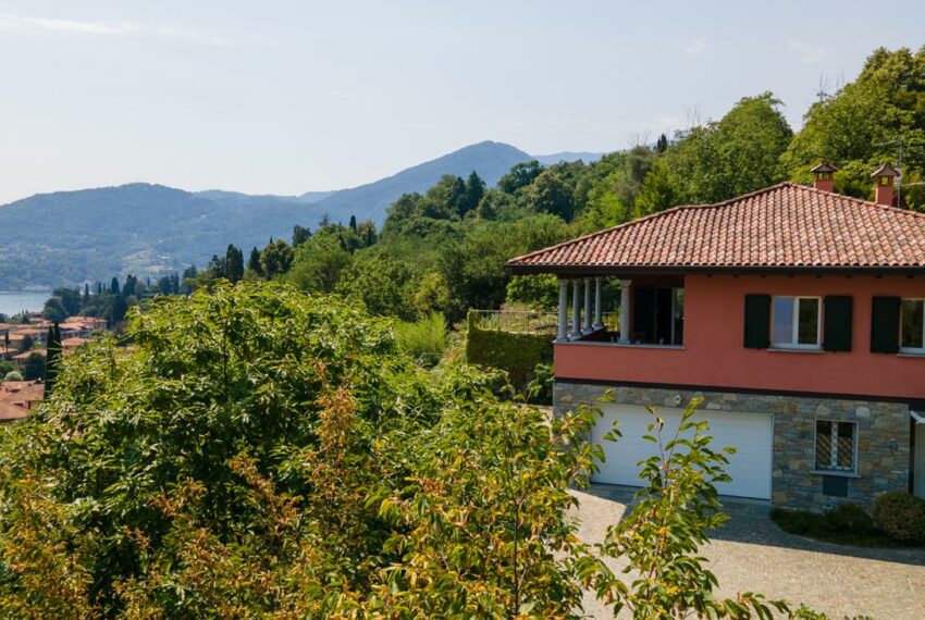 Villa in vendita sul lago di Como con giardino e piscina (31)