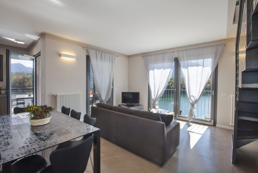 Appartamento in vendita a Ossuccio Lago di Como in residence con piscina (13)