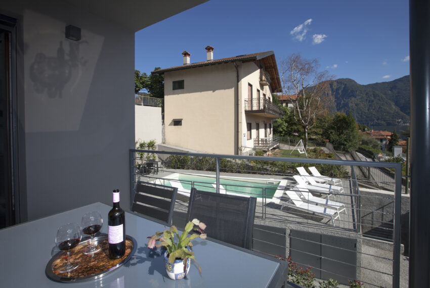 Appartamento in vendita a Ossuccio Lago di Como in residence con piscina (14)
