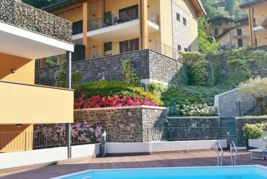 Argegno bilocale con giardino in residence con piscina (6)