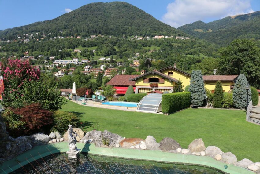 Valle Intelvi villa in vendita con piscina e parco (9)