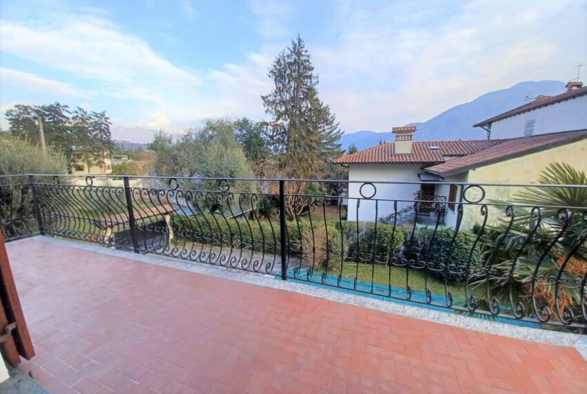 Appartamento in vendita nella Tremezzina, Lago di Como, con piscina e giardino (16)