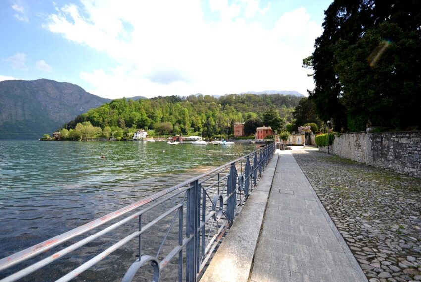 appartamento direttamente a lago con piscina posto barca e auto. Lago Como Tremezzina lenno (1)