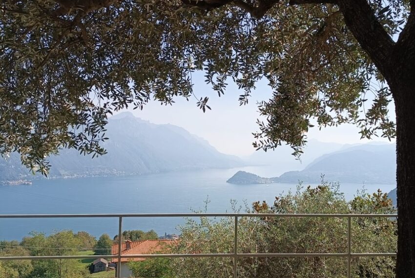 a- Villa Casa in Plesio in vendita con vista lago bellissima (4)