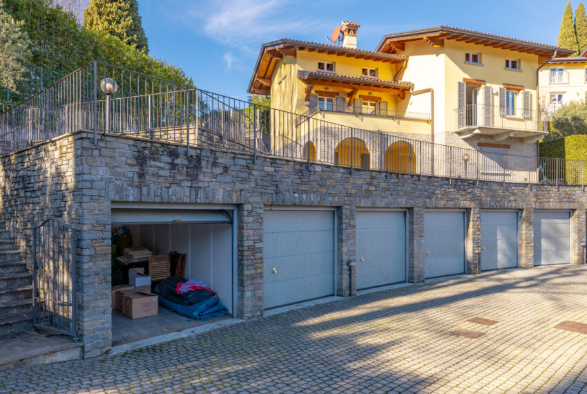 Villa in vendita a Menaggio - Lago Como - vista lago giardino piscina (7)