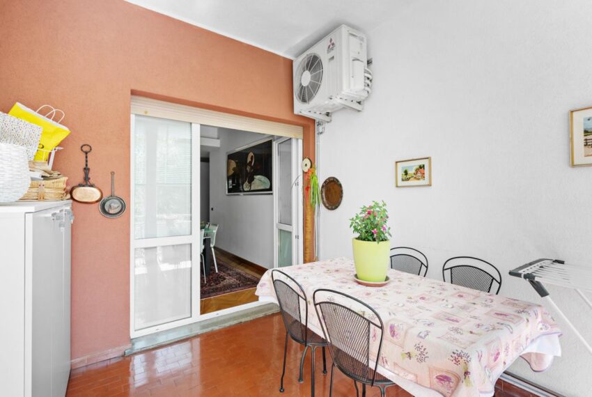 Como apartment for sale (1)