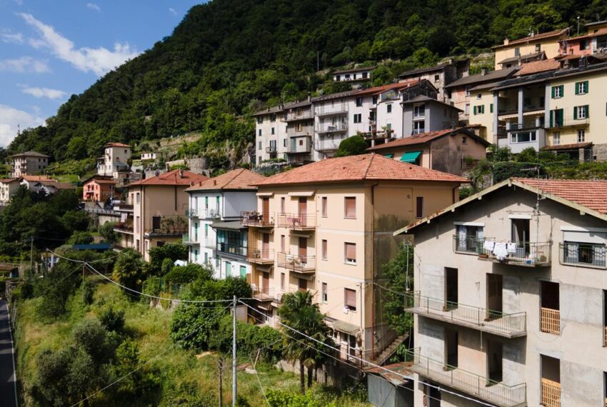 pALAZZO lAGLIO CON APPARTAMENTI VISTA LAGO (8)