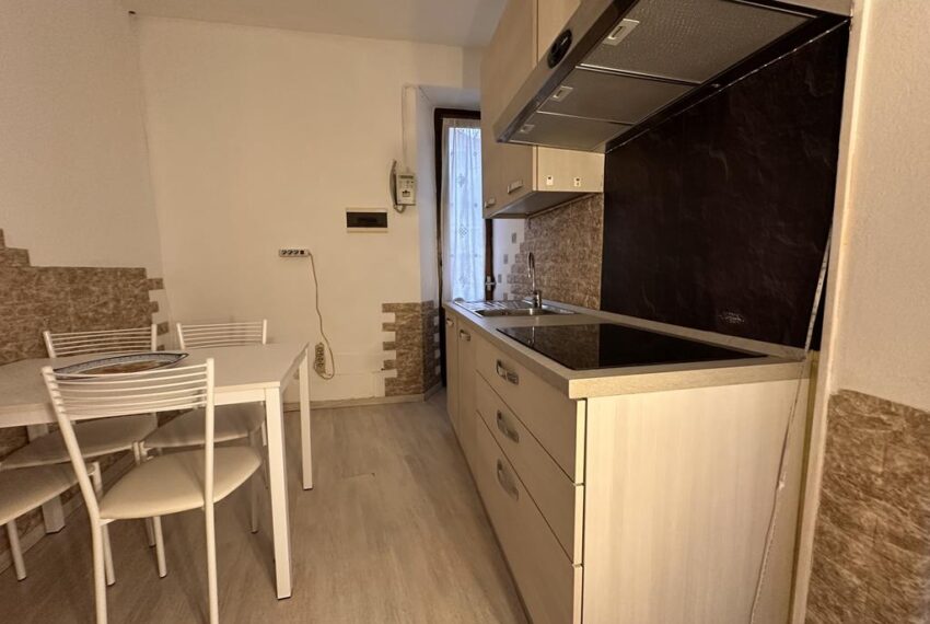 Argegno appartamento fronte lago (17)