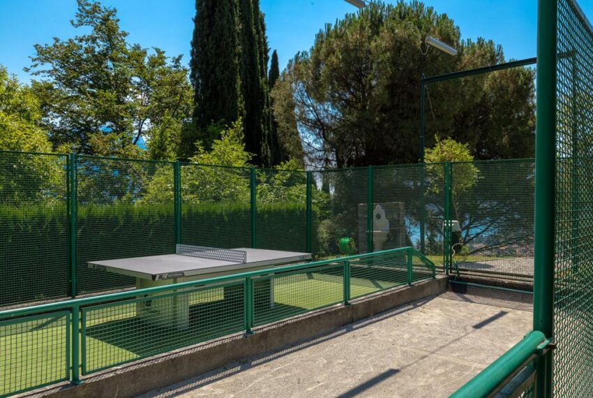 Menaggio villetta vista lago, con giardino, in residence con piscina e tennis (62)