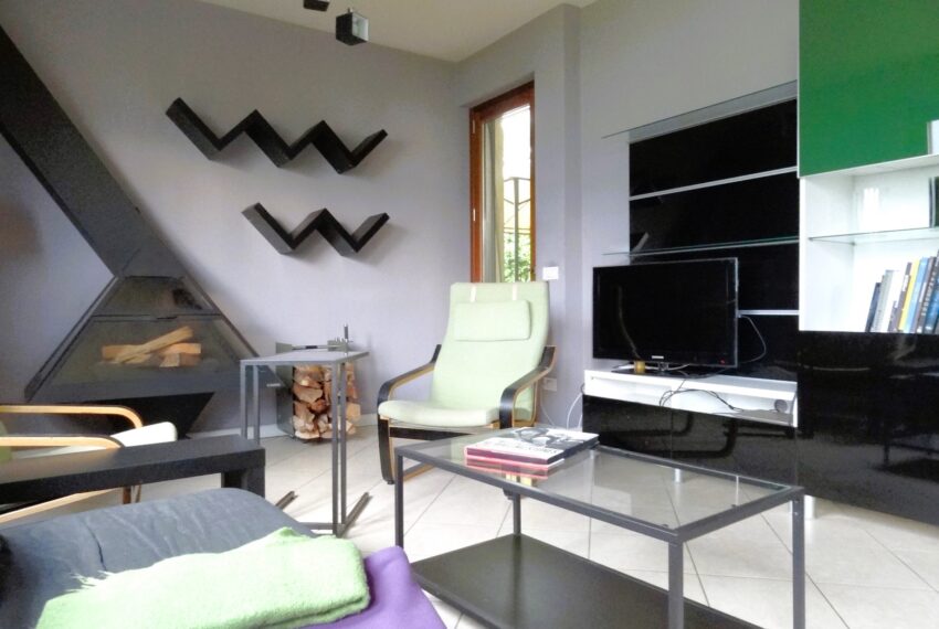 Apartment in Mezzegra (1)
