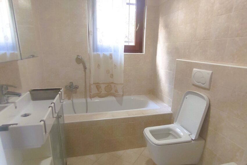 Apartment in Mezzegra (35)
