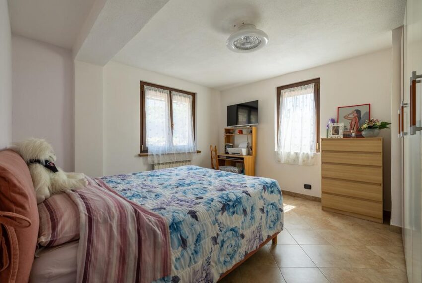 Casa Carlazzo con giardino (5)