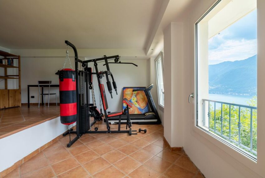 Faggeto Lario villa vista lago (36)