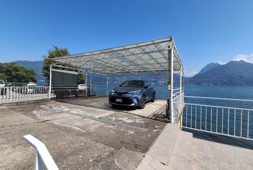 SAN SIRO villa direttamente a lago (16)