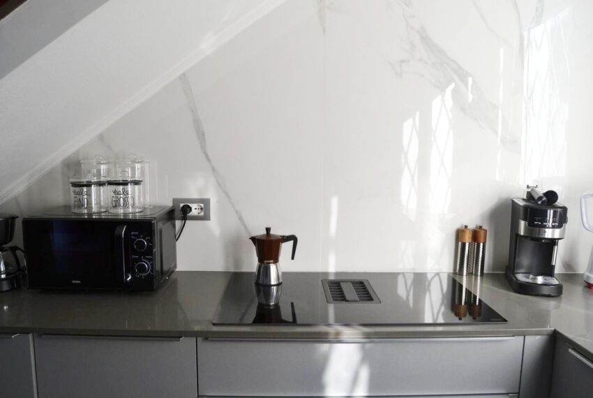 0b94d369-86ae-4cdd-a345-7e0b72a6d6b4