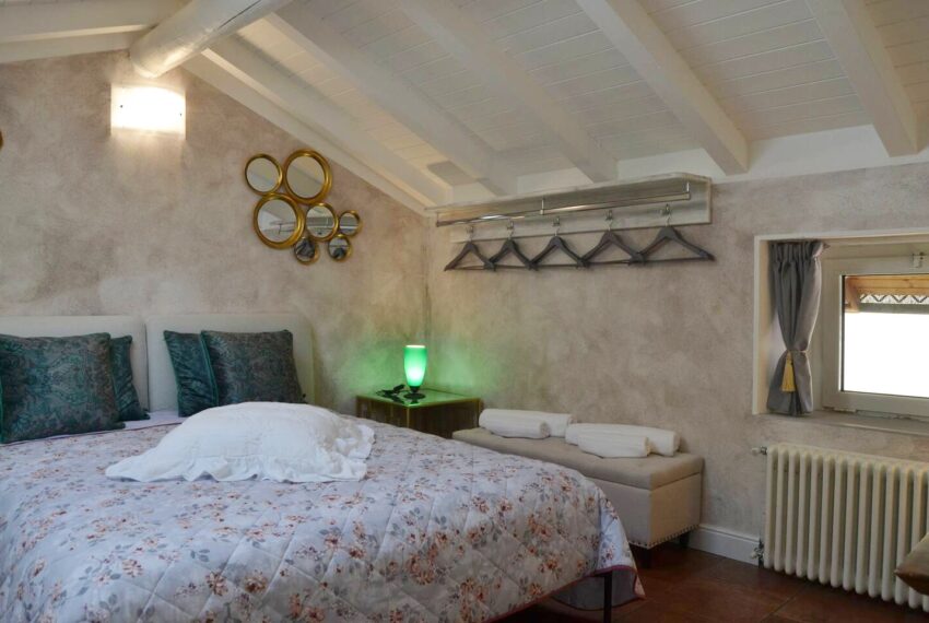 50d4422c-1514-4c88-82c3-9e8185f084c3