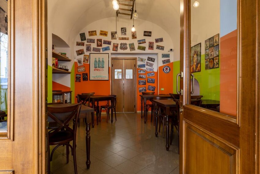 Dongo bra - pub in vendita (14)