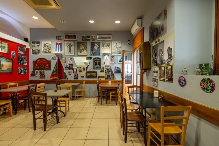 Dongo bra - pub in vendita (18)