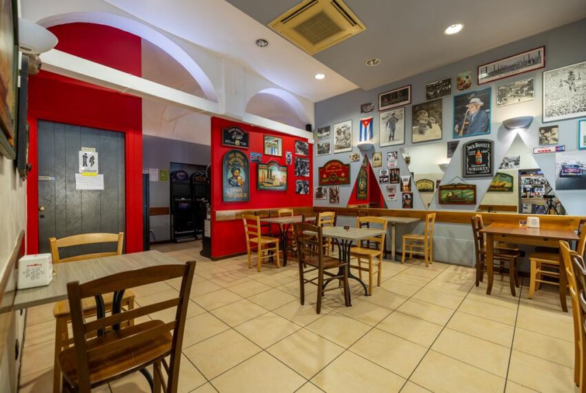 Dongo bra - pub in vendita (20)