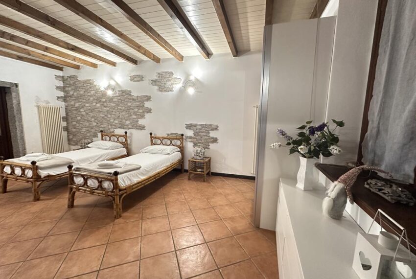 Argegno appartamentoin centro storico (2)