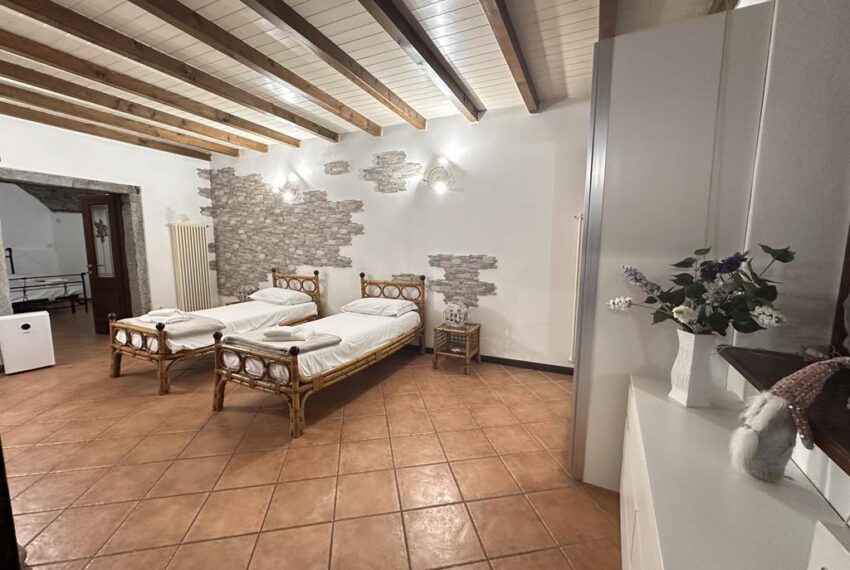 Argegno appartamentoin centro storico (3)