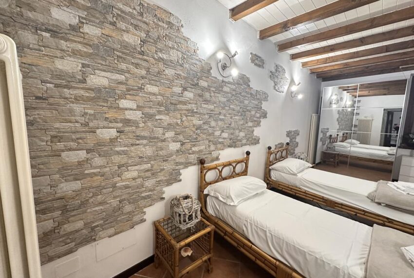 Argegno appartamentoin centro storico (8)