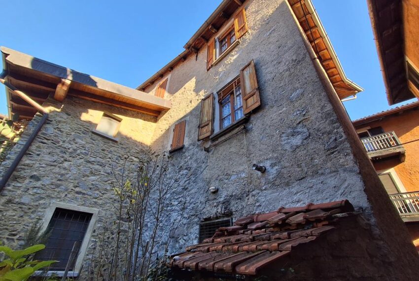 Grandola ampia casa nel borgo storico (2)