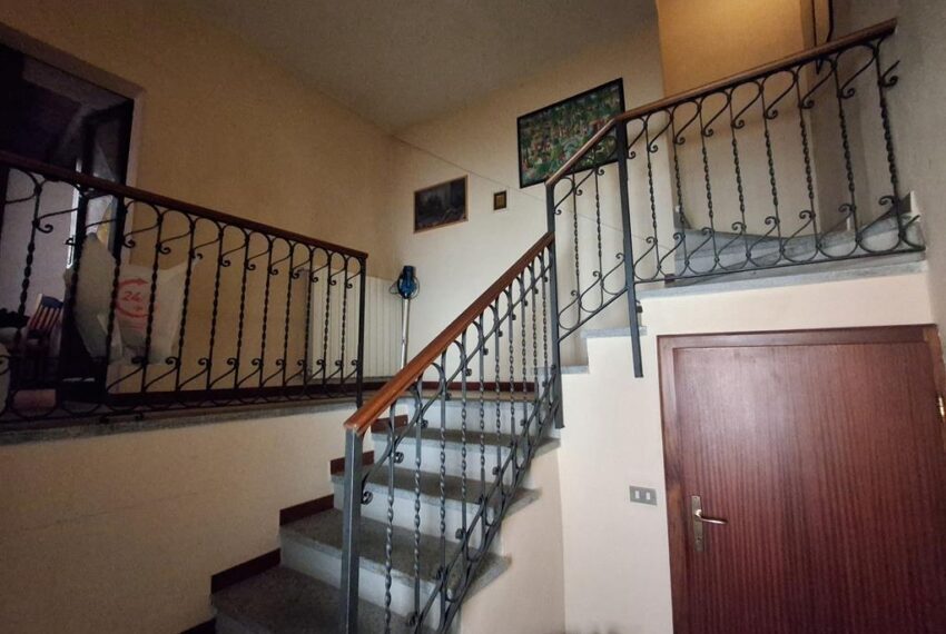 Grandola ampia casa nel borgo storico (5)