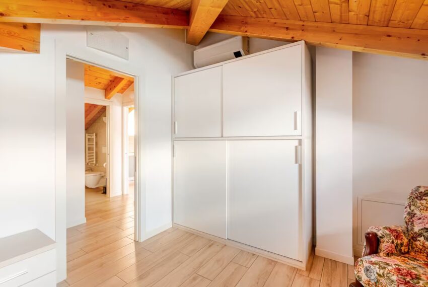 11598bc0-749a-447a-9efb-7f178f16eda7