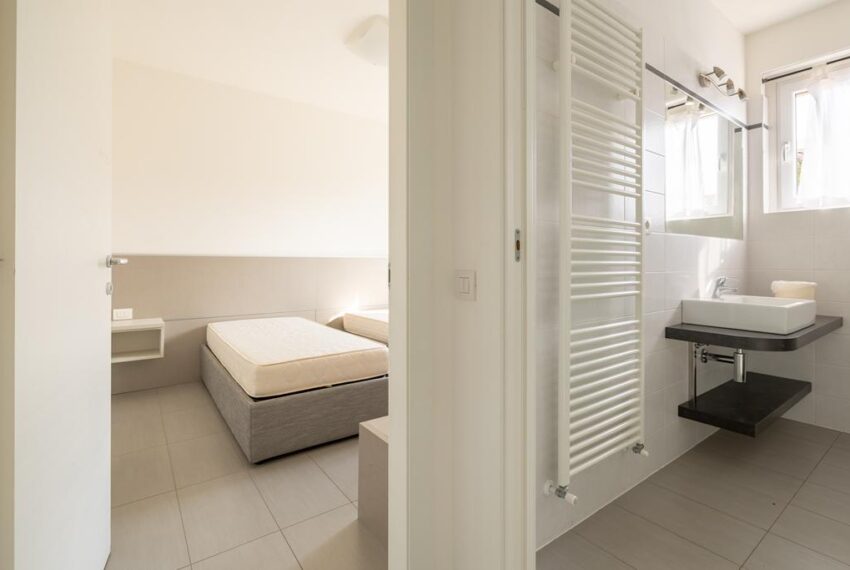 Dongo__IMG_0296-HDR_Copy