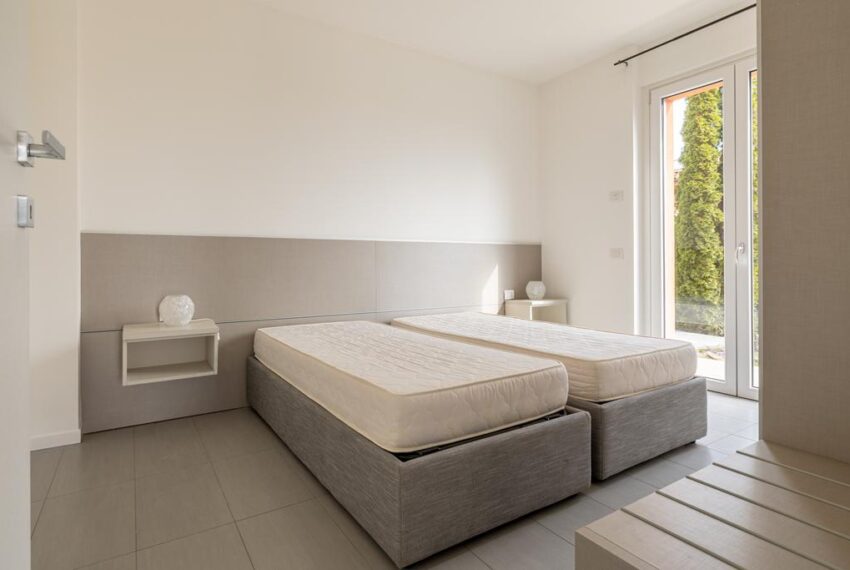 Dongo__IMG_0471-HDR_Copy