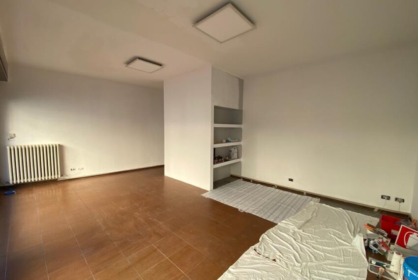 Sala Comacina locale commerciale (2)