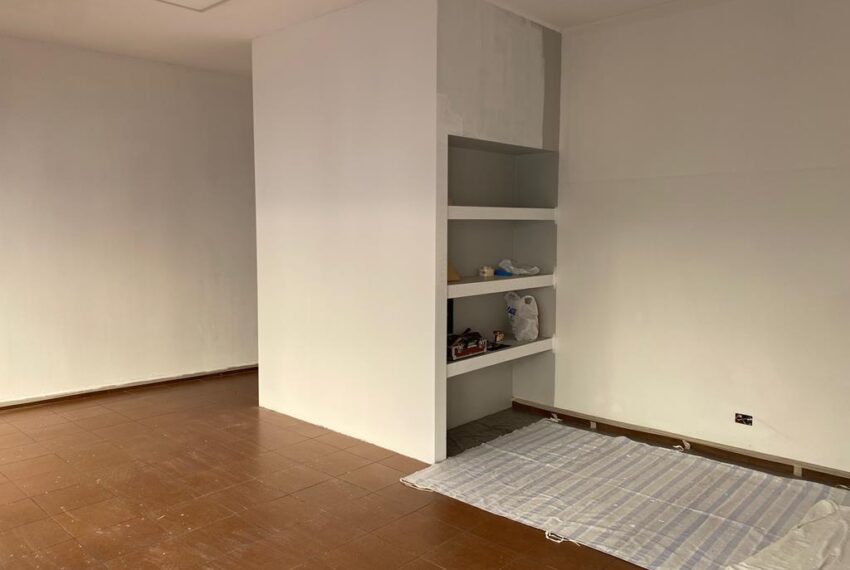 Sala Comacina locale commerciale (3)