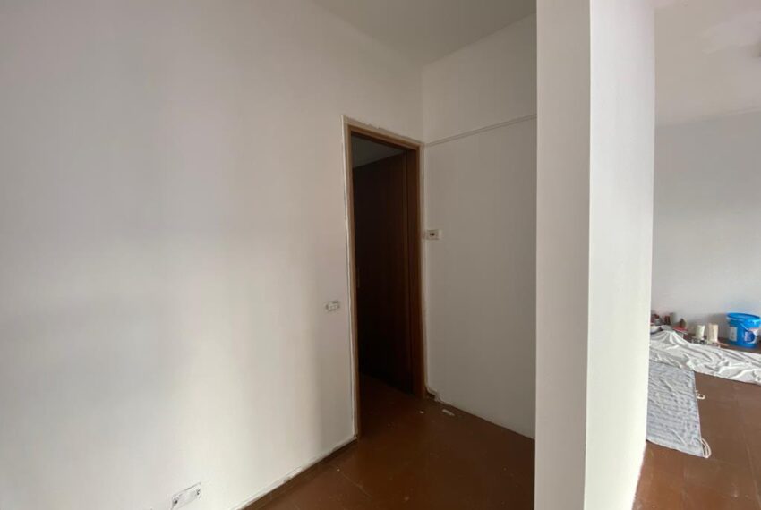 Sala Comacina locale commerciale (6)