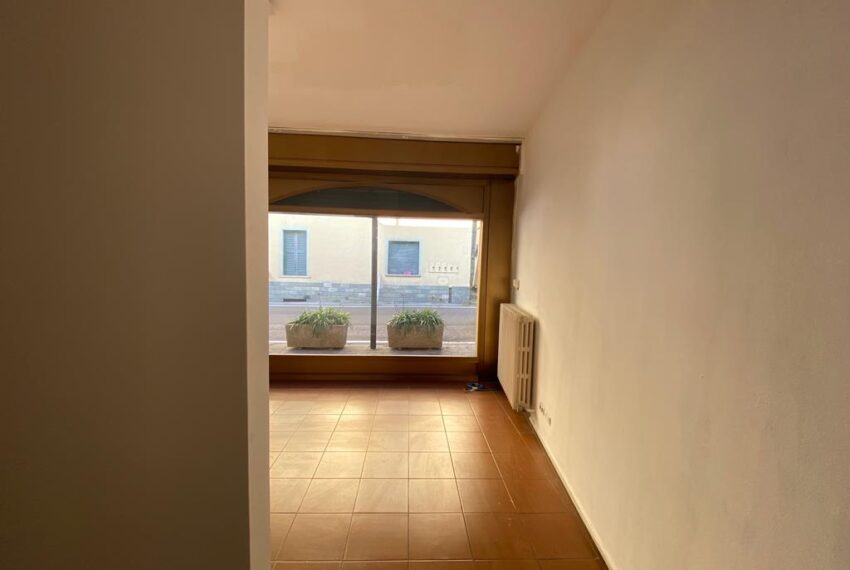 Sala Comacina locale commerciale (7)