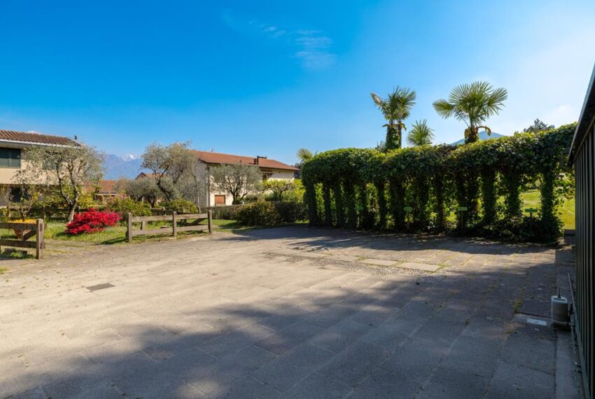 Griante appartamento con giardino e vista (1)