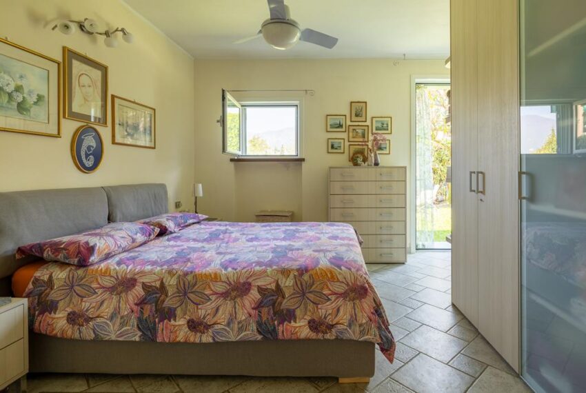 Griante appartamento con giardino e vista (11)