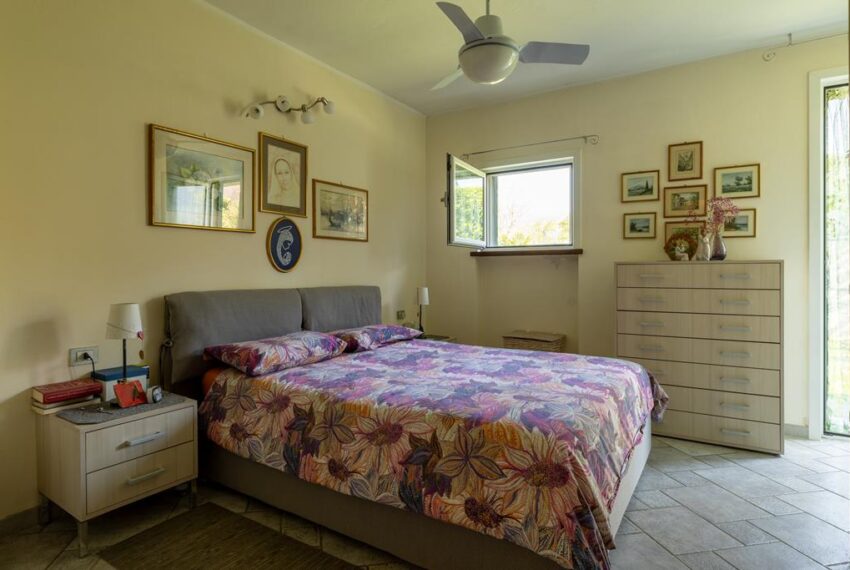 Griante appartamento con giardino e vista (12)