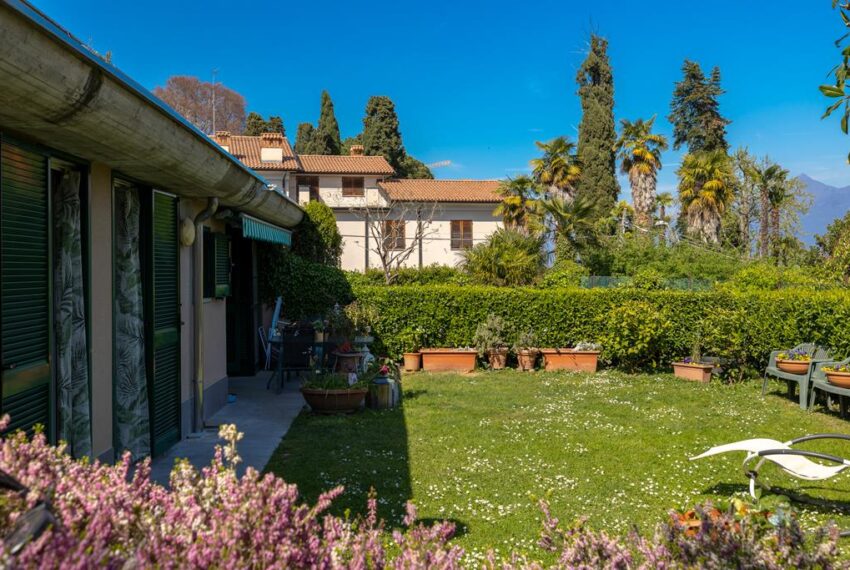 Griante appartamento con giardino e vista (20)