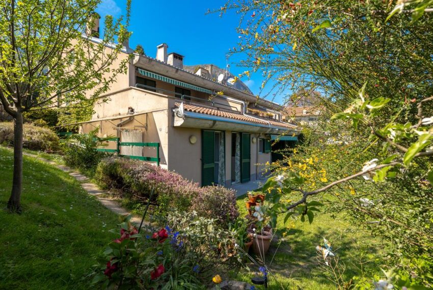 Griante appartamento con giardino e vista (21)