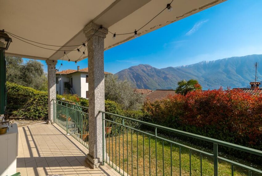 Mezzegra villetta vista lago (14)