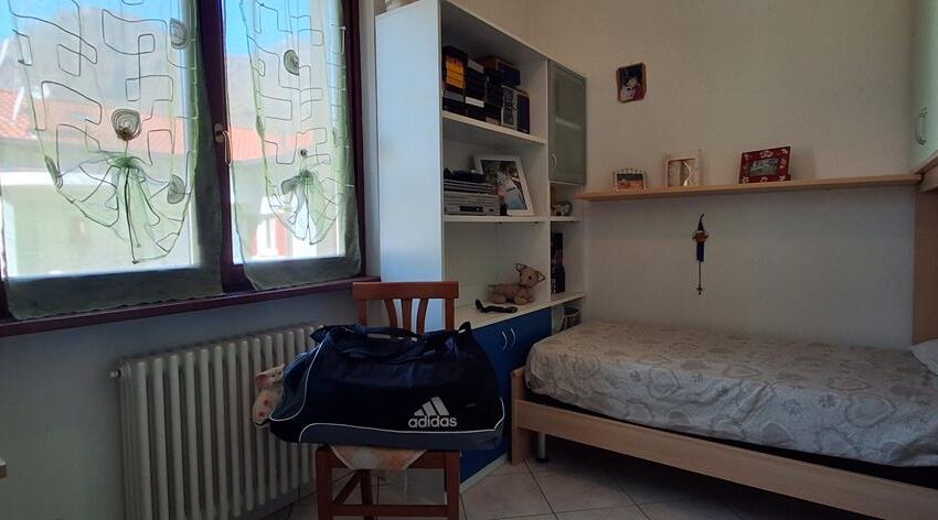 Porlezza casa con giardino (25)