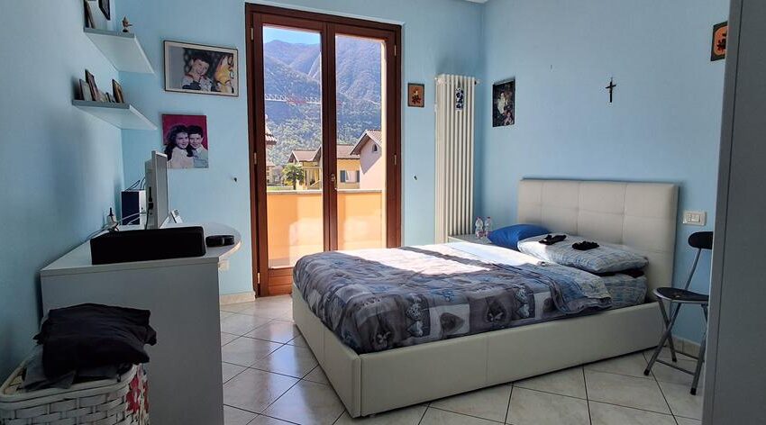 Porlezza casa con giardino (26)