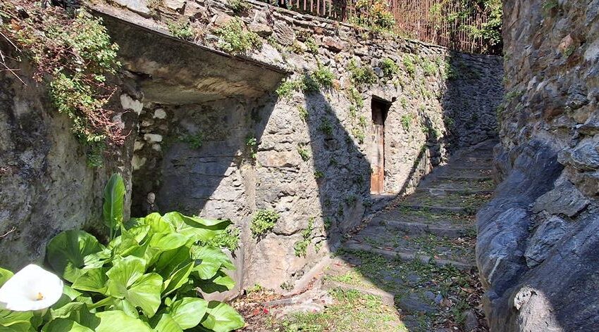 San Siro casa tipica di paese con vista lago (4)