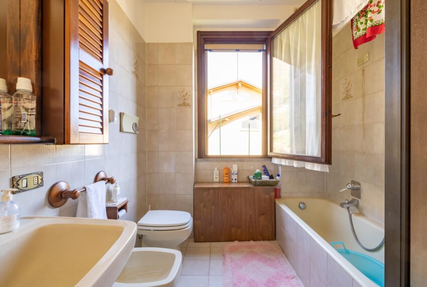 Appartamento vendita Tremezzina - Mezzegra residence piscina (14)