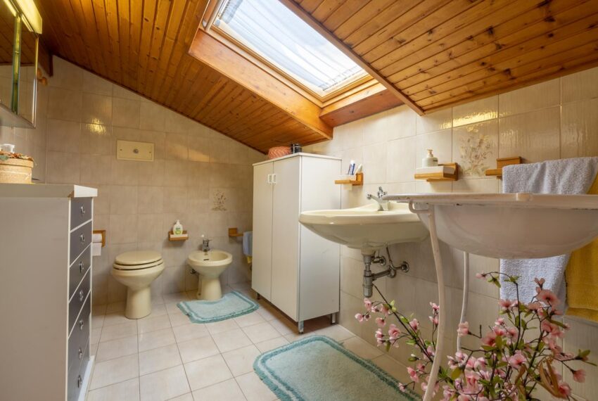 Appartamento vendita Tremezzina - Mezzegra residence piscina (25)