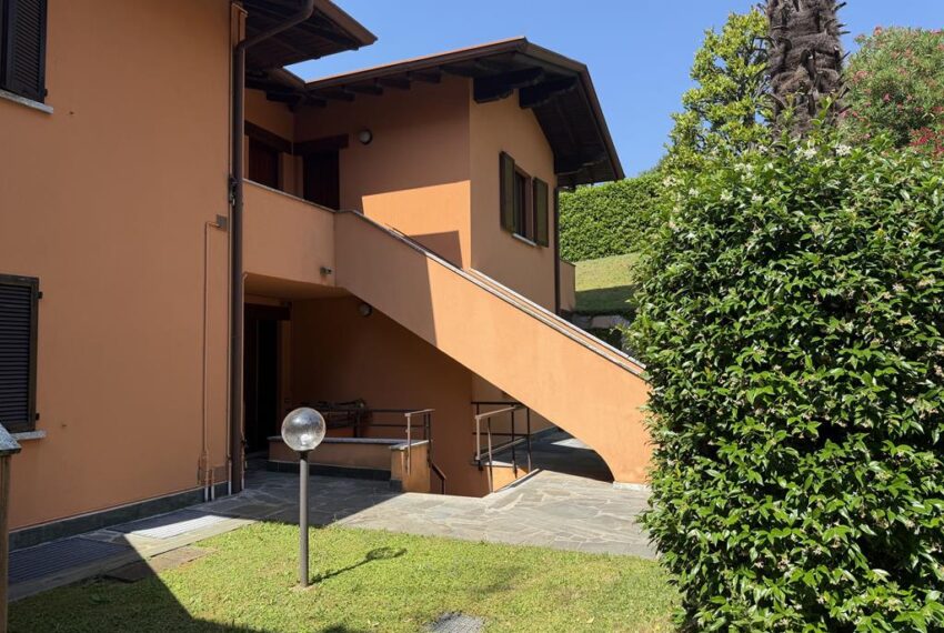 Menaggio bilocale con terrazzo e garage (15)