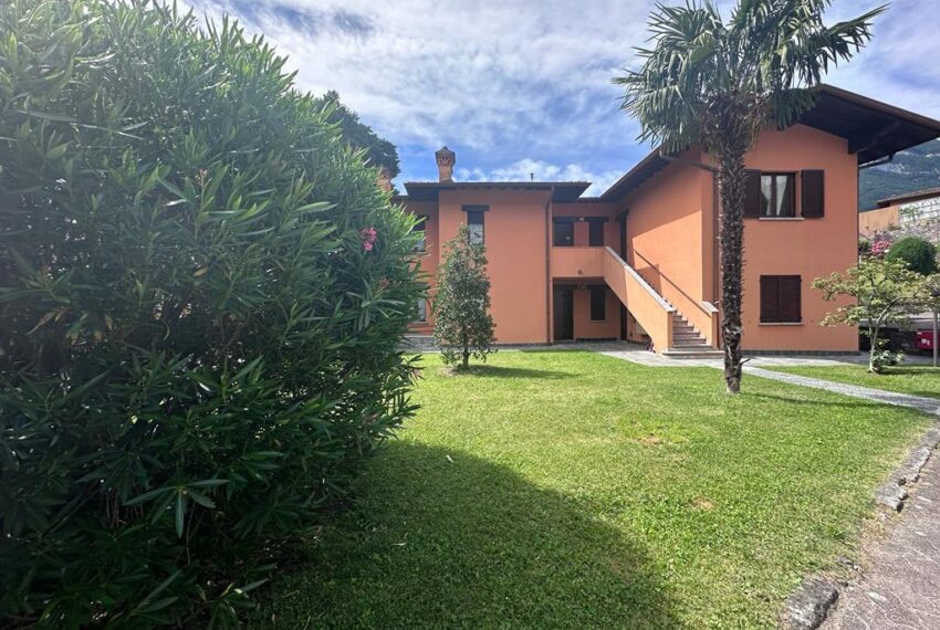 Monolocale Menaggio con posto auto (13)